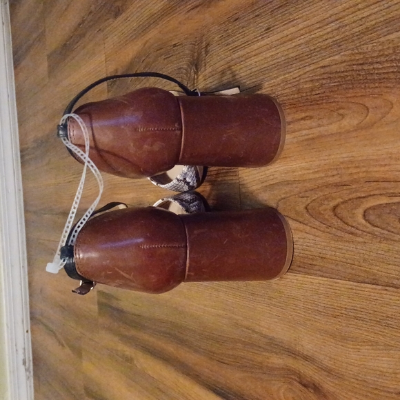 Antonio Melani snake print heels size 9 - Picture 3 of 3